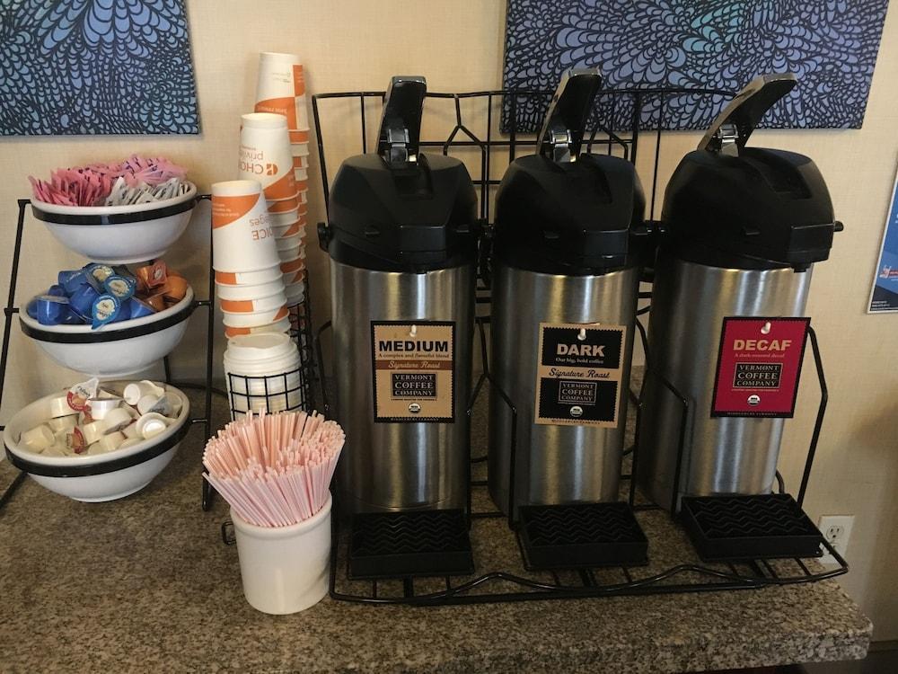 Comfort Inn & Suites Burlington Eksteriør bilde