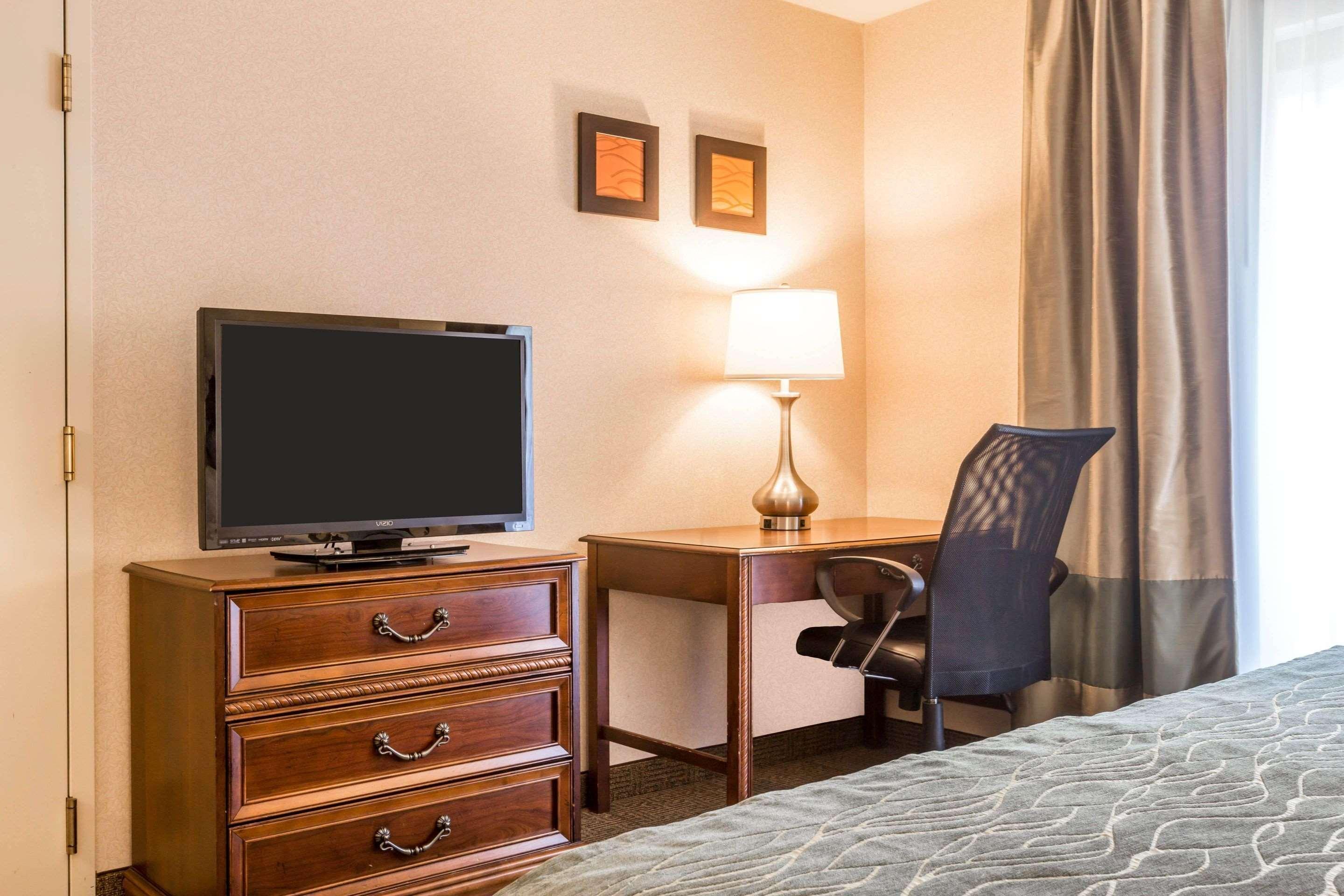 Comfort Inn & Suites Burlington Eksteriør bilde