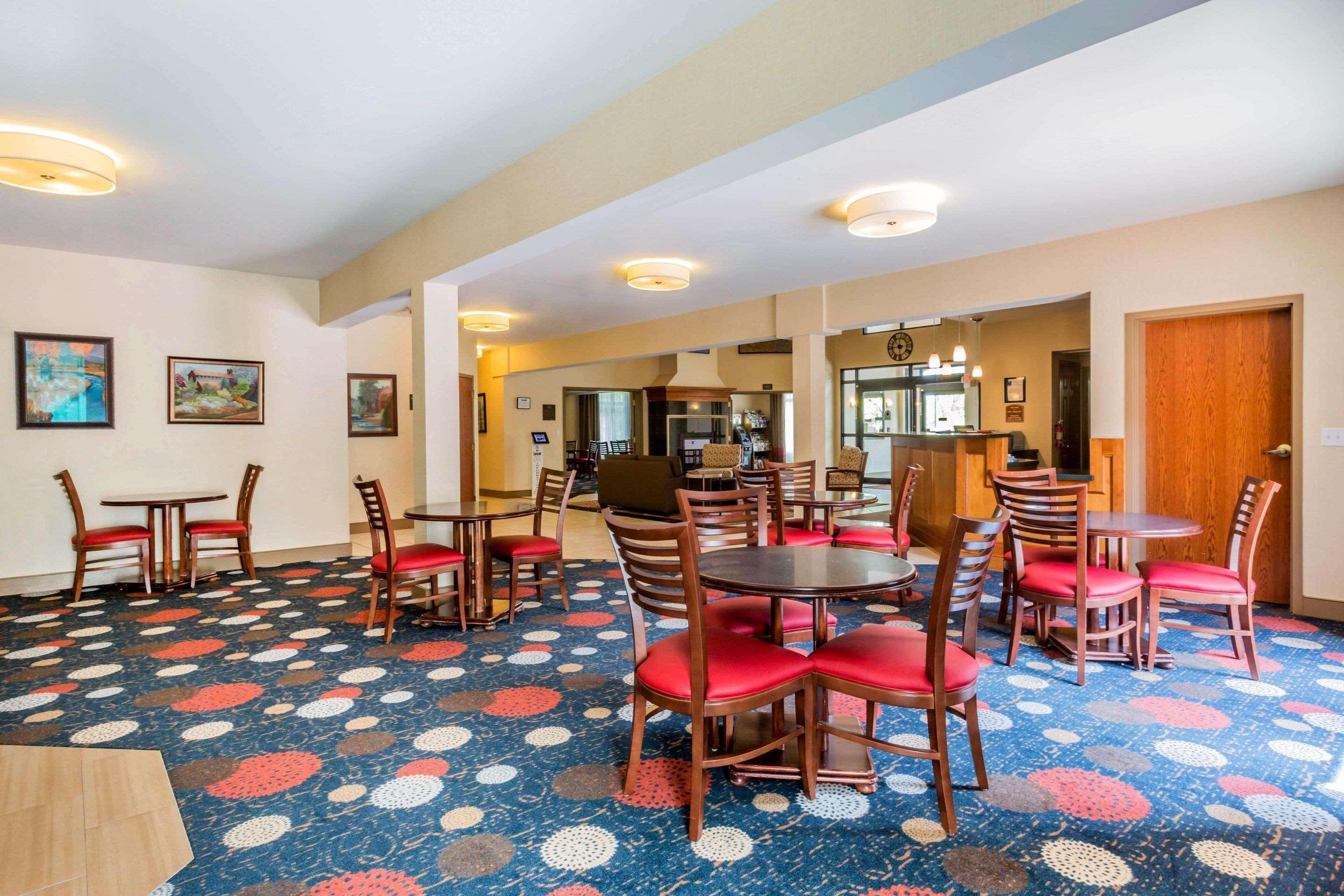 Comfort Inn & Suites Burlington Eksteriør bilde