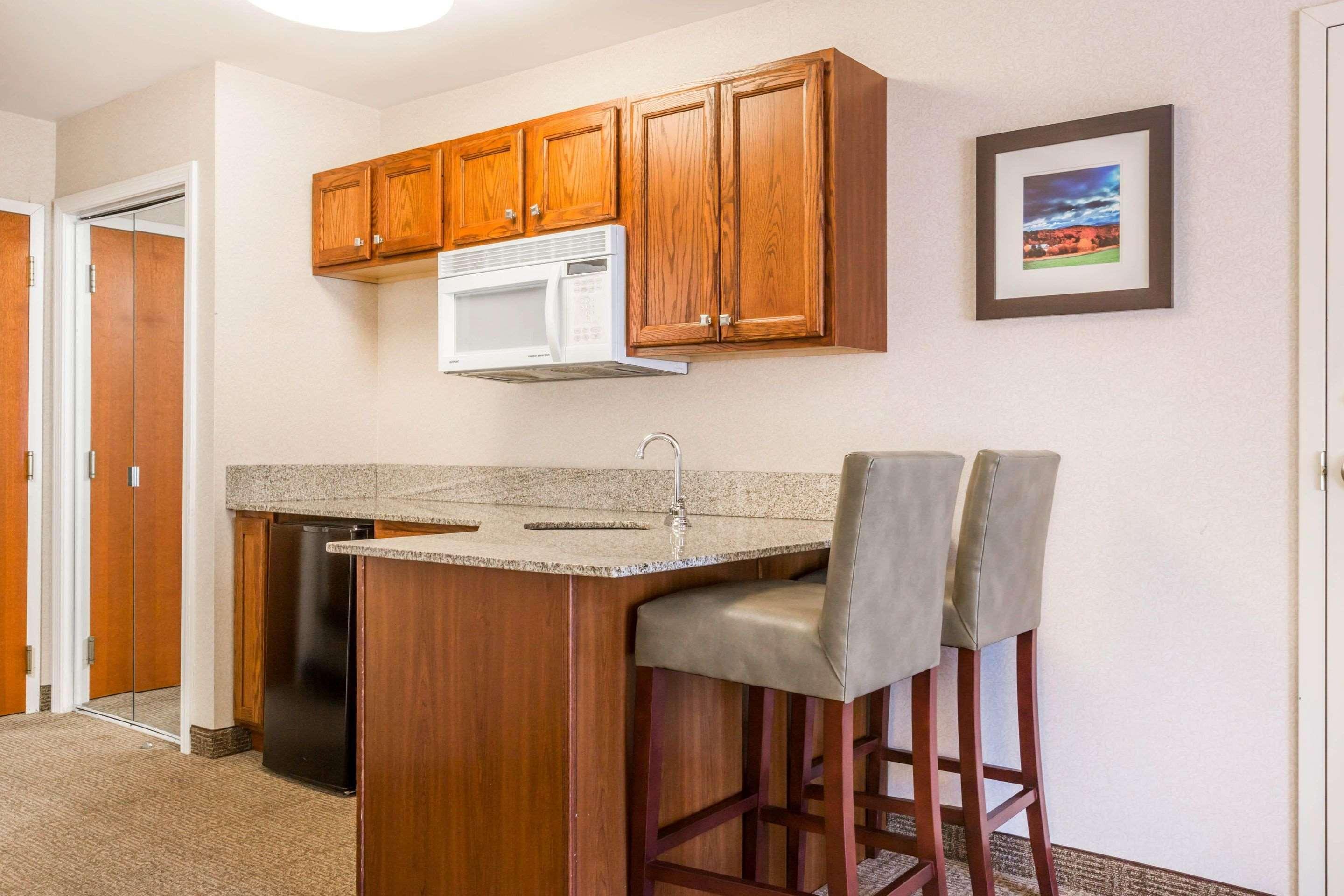 Comfort Inn & Suites Burlington Eksteriør bilde